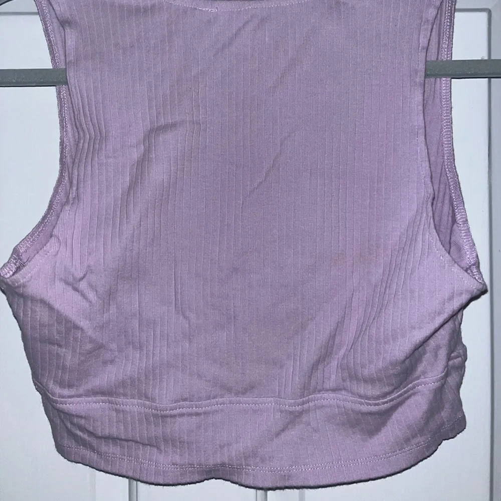 PacSun Cropped Top - Picture 2 of 2